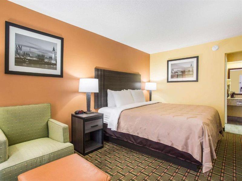 Quality Inn - White House Exterior photo