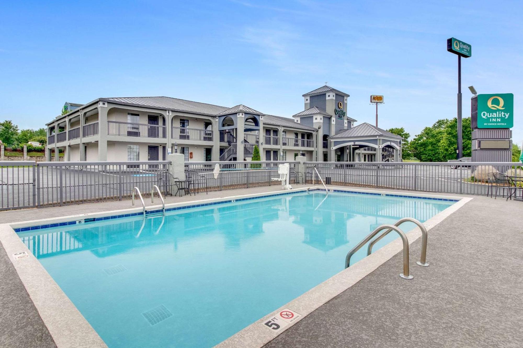 Quality Inn - White House Exterior photo