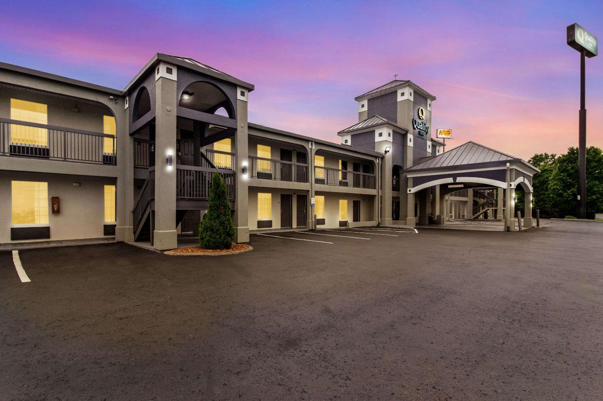 Quality Inn - White House Exterior photo